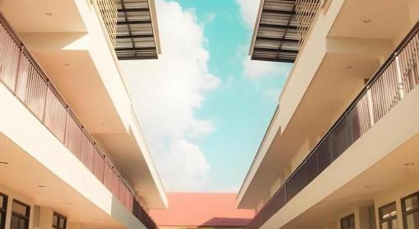 פאטאיה Yellow Moon Hotel מראה חיצוני תמונה
