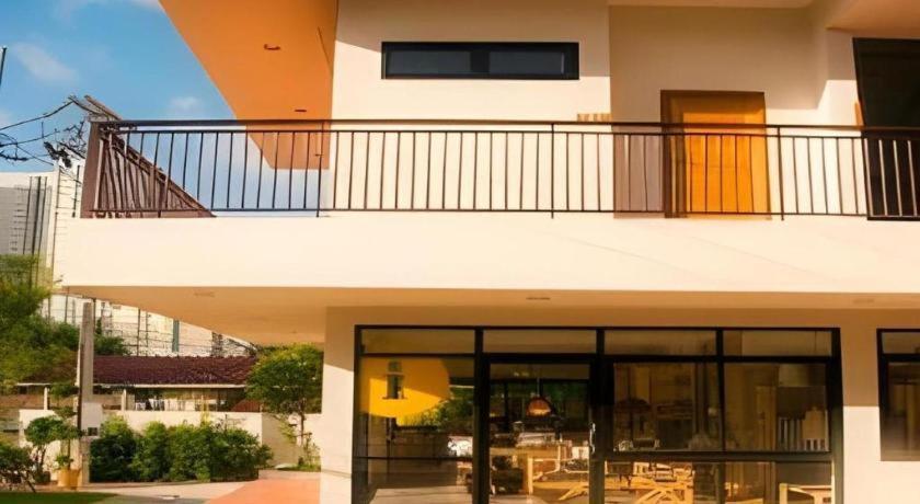 פאטאיה Yellow Moon Hotel מראה חיצוני תמונה