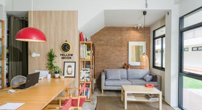 פאטאיה Yellow Moon Hotel מראה חיצוני תמונה