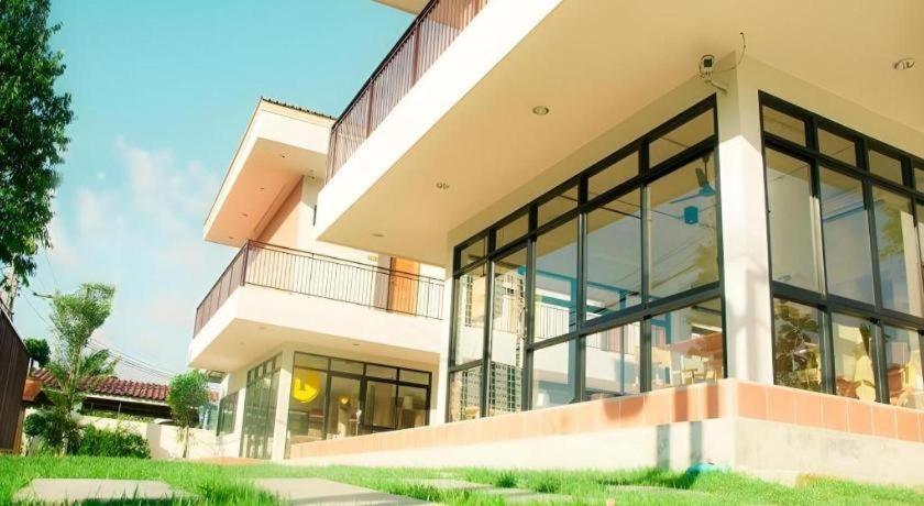 פאטאיה Yellow Moon Hotel מראה חיצוני תמונה