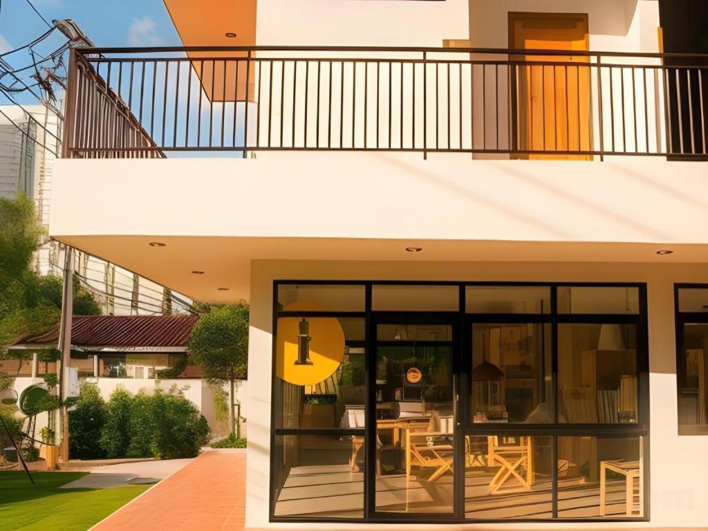 פאטאיה Yellow Moon Hotel מראה חיצוני תמונה